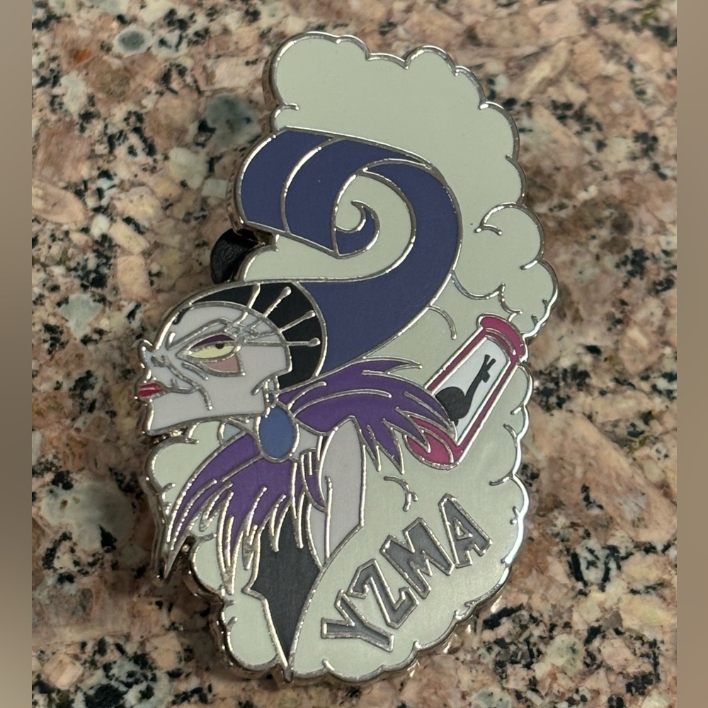 Disney Villains Booster Yzma Trading Pin